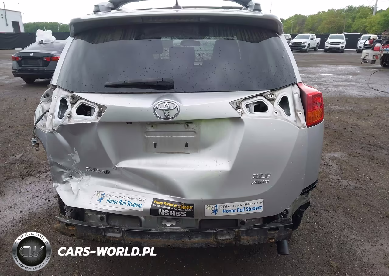 2015 Toyota Rav4 Xle VIN:2T3RFREV3FW231607 - 6