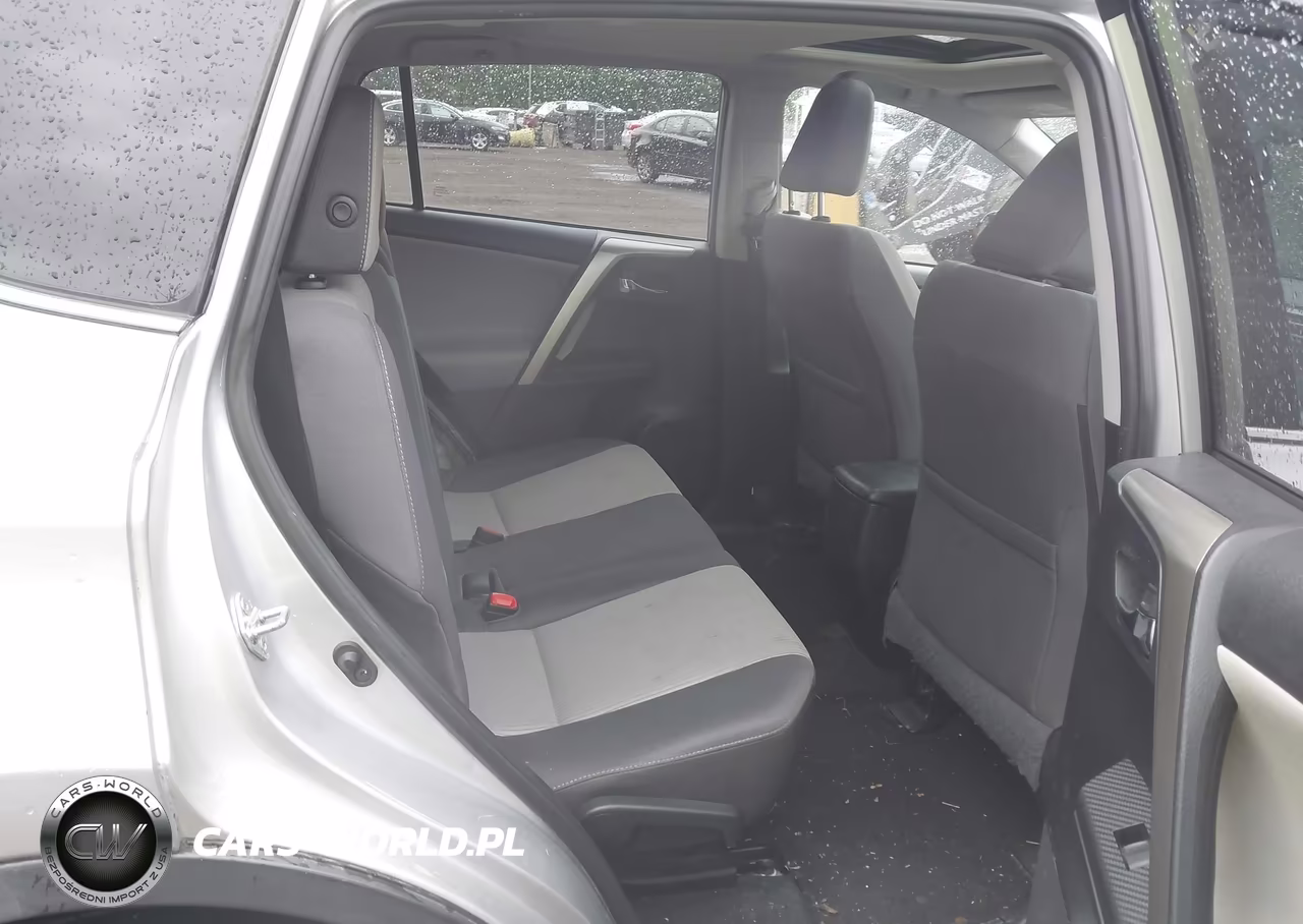 2015 Toyota Rav4 Xle VIN:2T3RFREV3FW231607 - 8