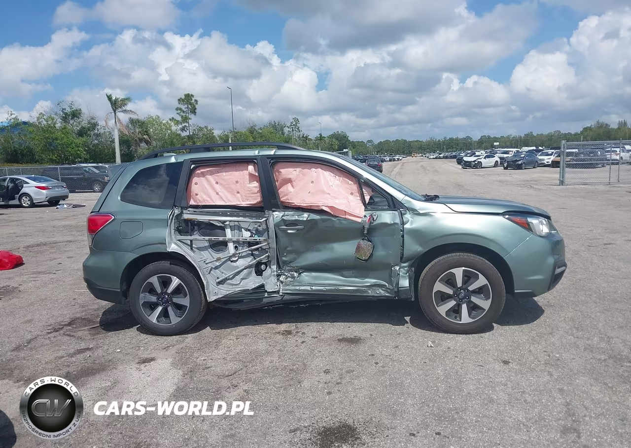 2018 Subaru Forester 2.5I Premium VIN:JF2SJAGC5JH577509 - 13