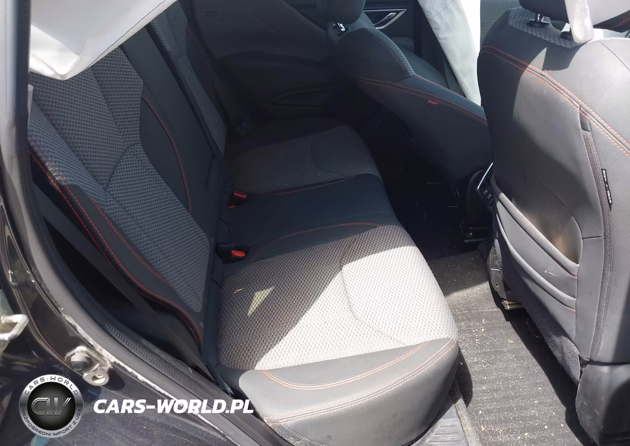 2019 Subaru Forester Sport VIN:JF2SKAPC4KH543625 - 8
