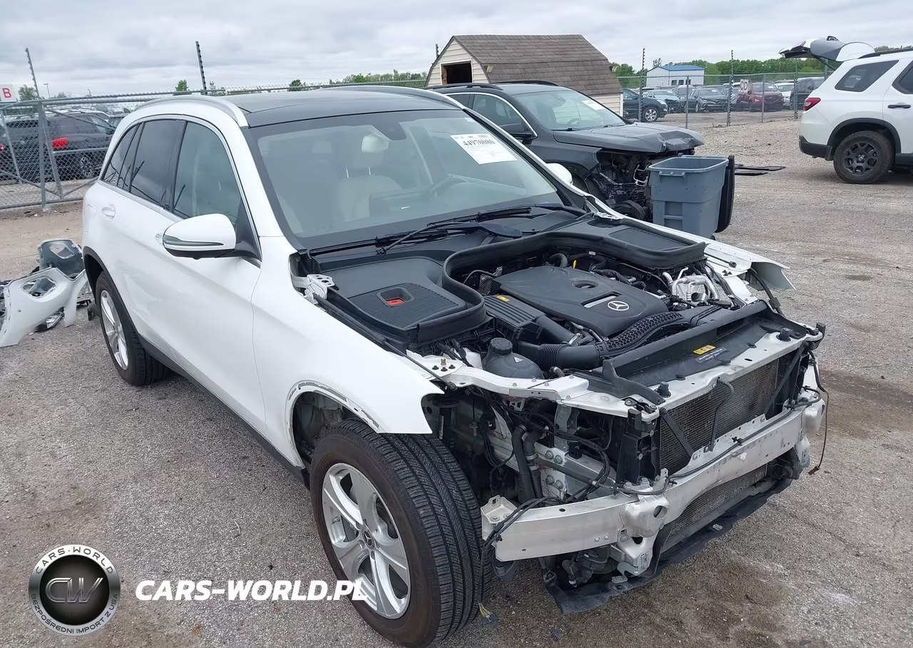 2018 Mercedes-Benz Glc 300 4Matic – zdjęcie 1 z 17