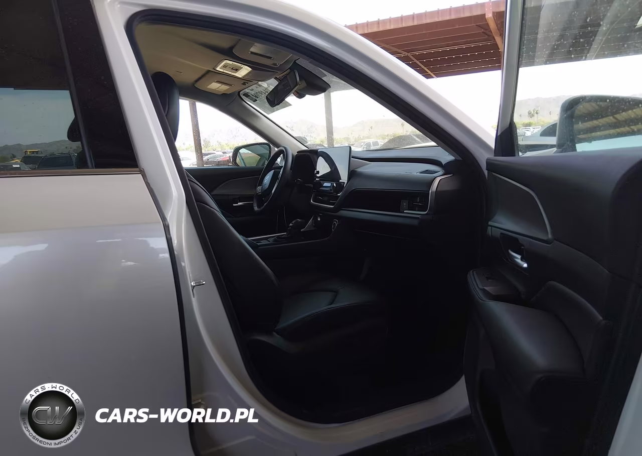 2024 Toyota Grand Highlander Xle VIN:5TDAAAB58RS017686 - 5