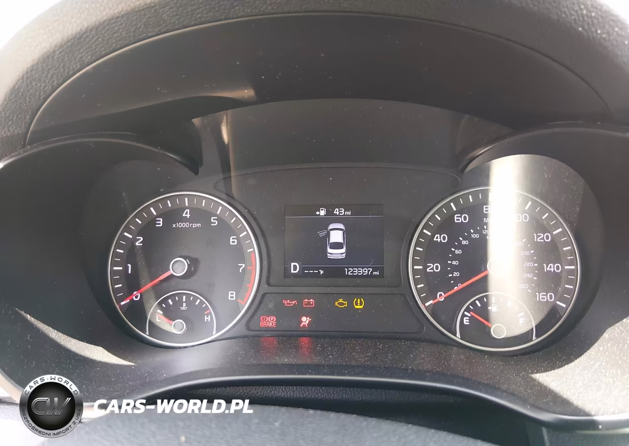 2020 Kia Optima S VIN:5XXGT4L30LG450852 - 7