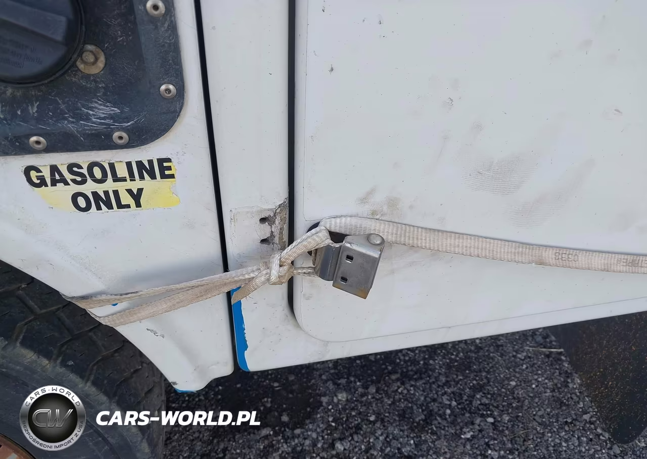 2011 Ford F-450 Chassis Xl VIN:1FDUF4GY8BEA31629 - 16