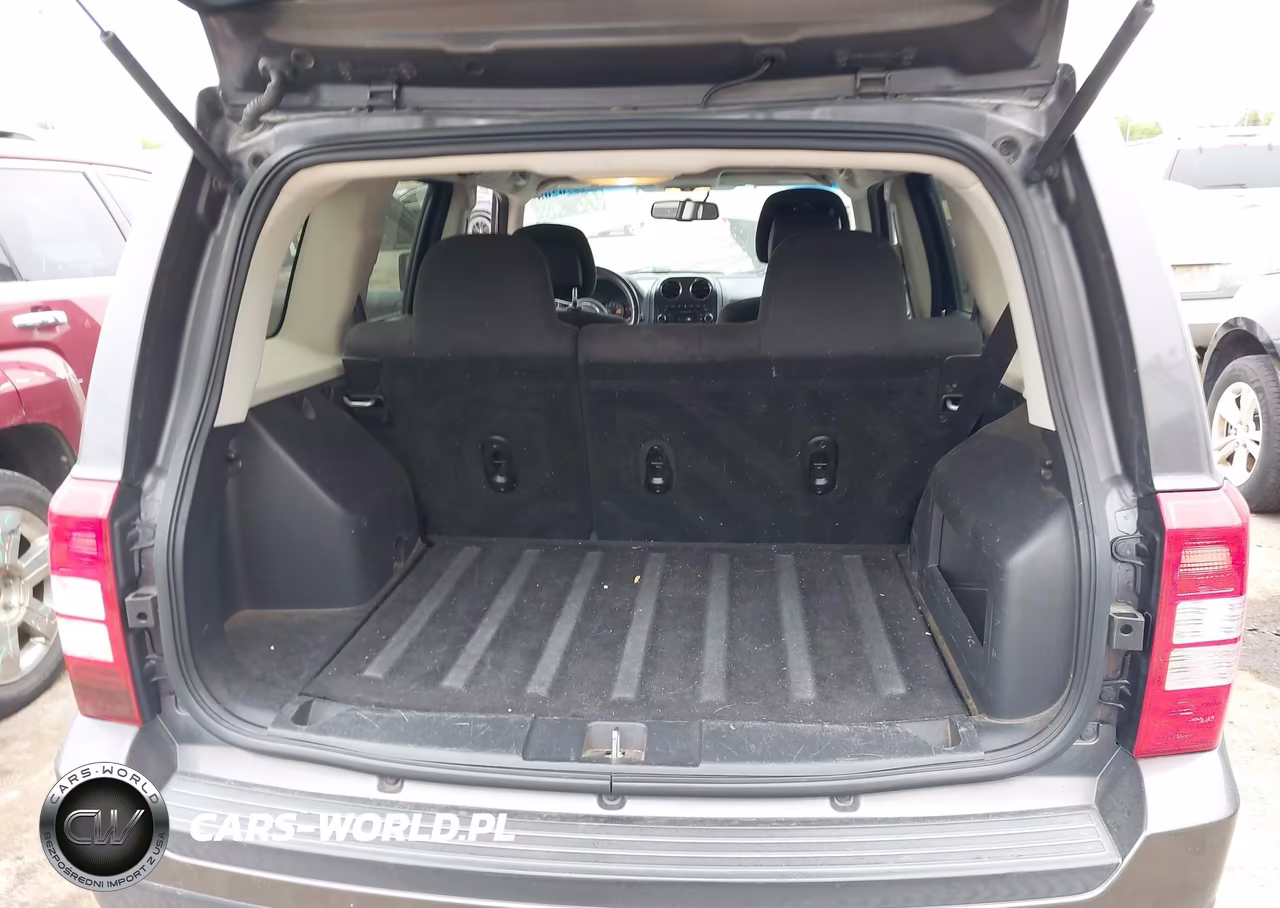 2017 Jeep Patriot Latitude Fwd VIN:1C4NJPFB5HD183968 - 17