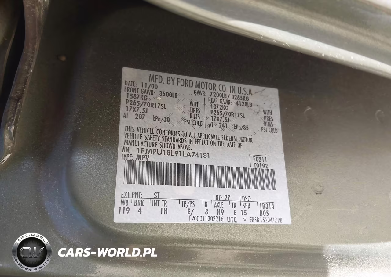 2001 Ford Expedition Eddie Bauer VIN:1FMPU18L91LA74181 - 9