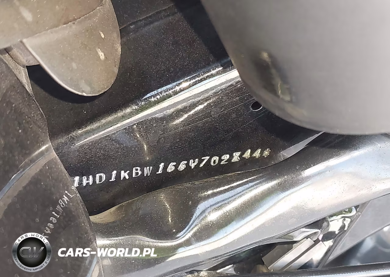 2006 Harley-Davidson Flhxi VIN:1HD1KBW166Y702844 - 10