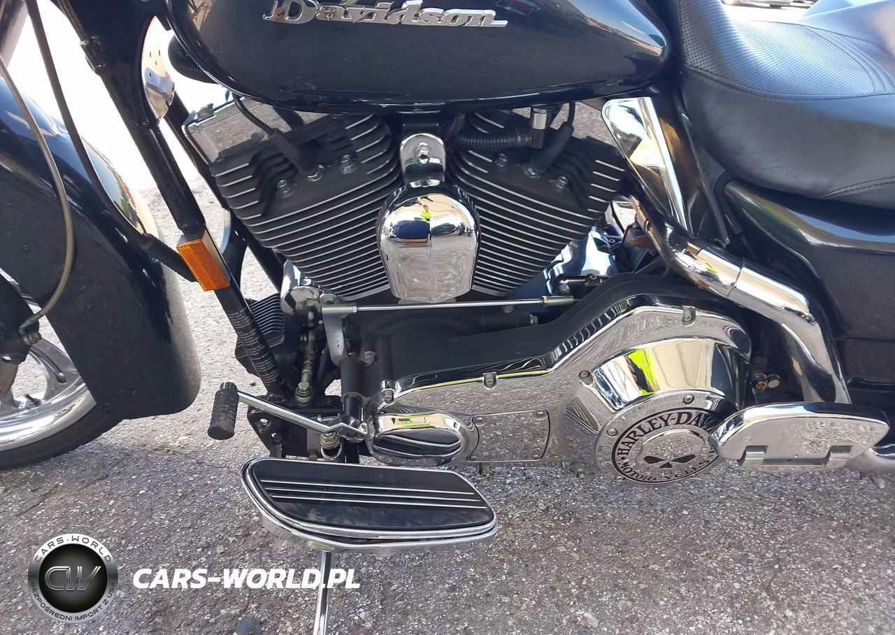 2006 Harley-Davidson Flhxi VIN:1HD1KBW166Y702844 - 9