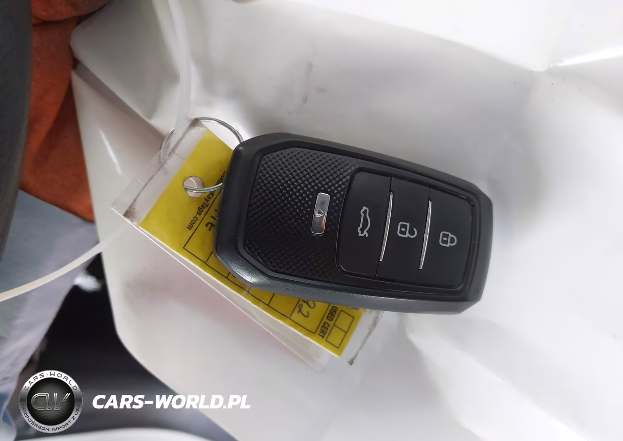 2021 Toyota Corolla Hybrid Le VIN:JTDEAMDE5MJ032927 - 11