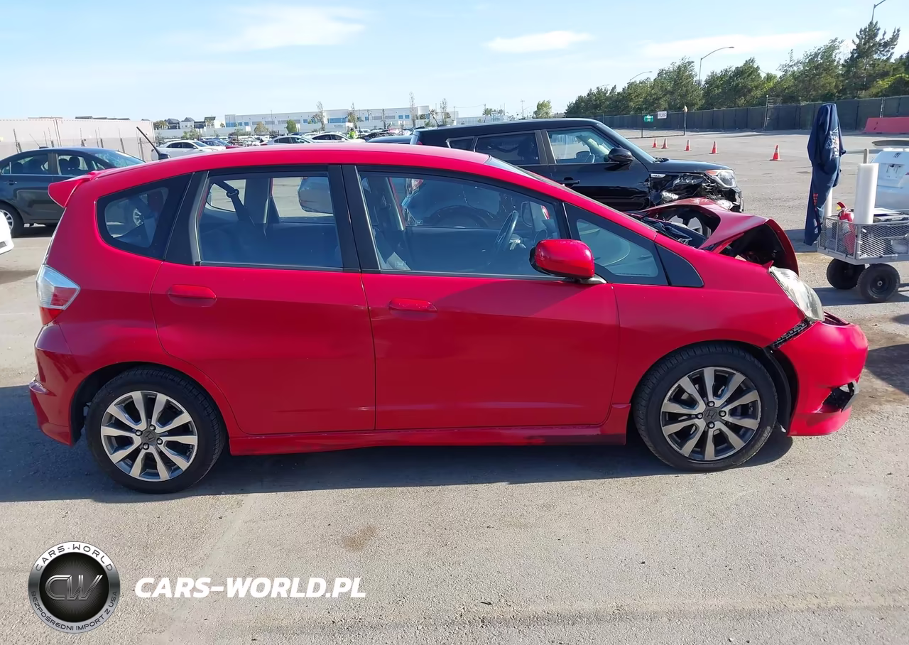 2012 Honda Fit Sport VIN:JHMGE8H5XCC019641 - 13
