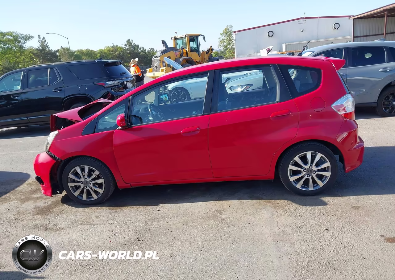 2012 Honda Fit Sport VIN:JHMGE8H5XCC019641 - 14