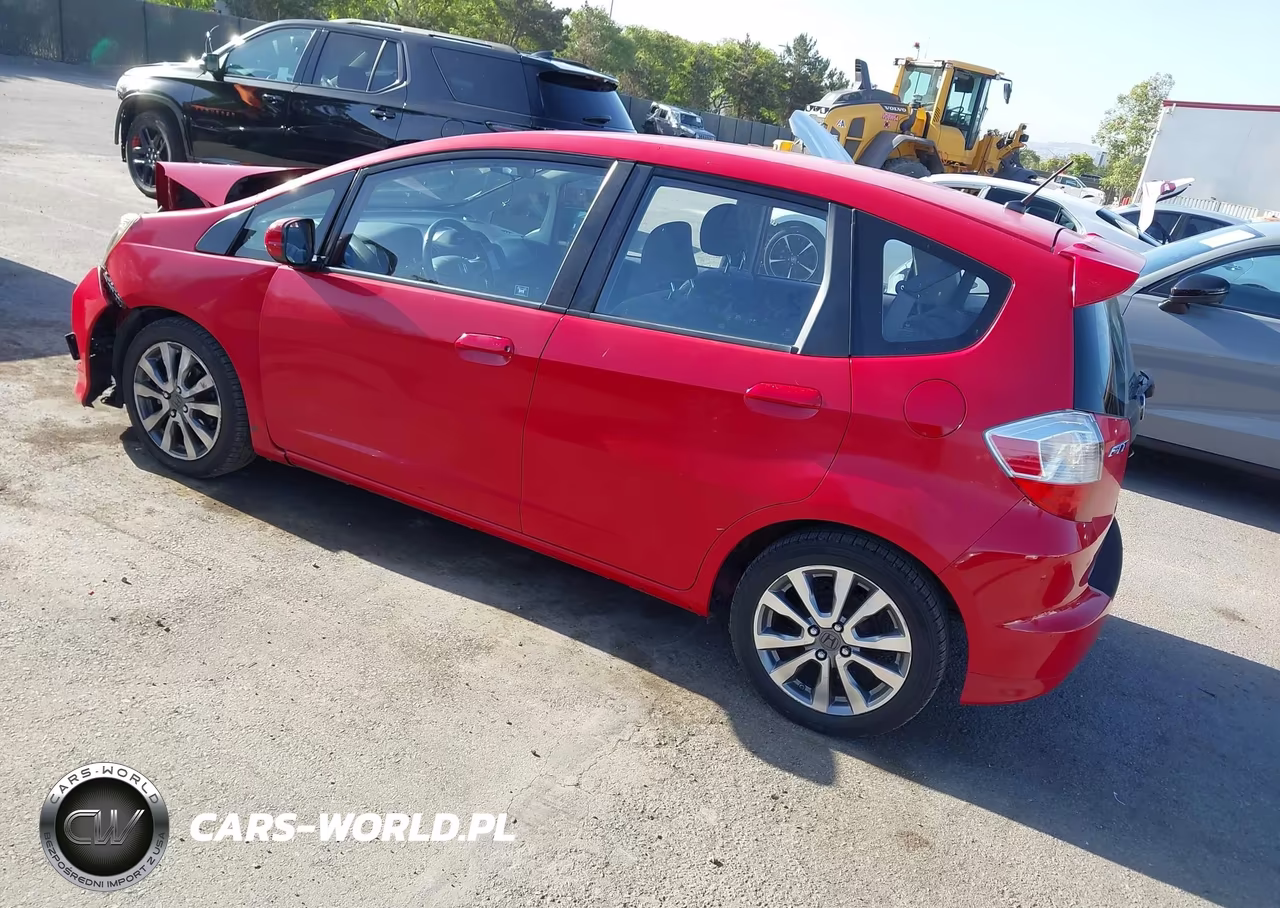 2012 Honda Fit Sport VIN:JHMGE8H5XCC019641 - 3