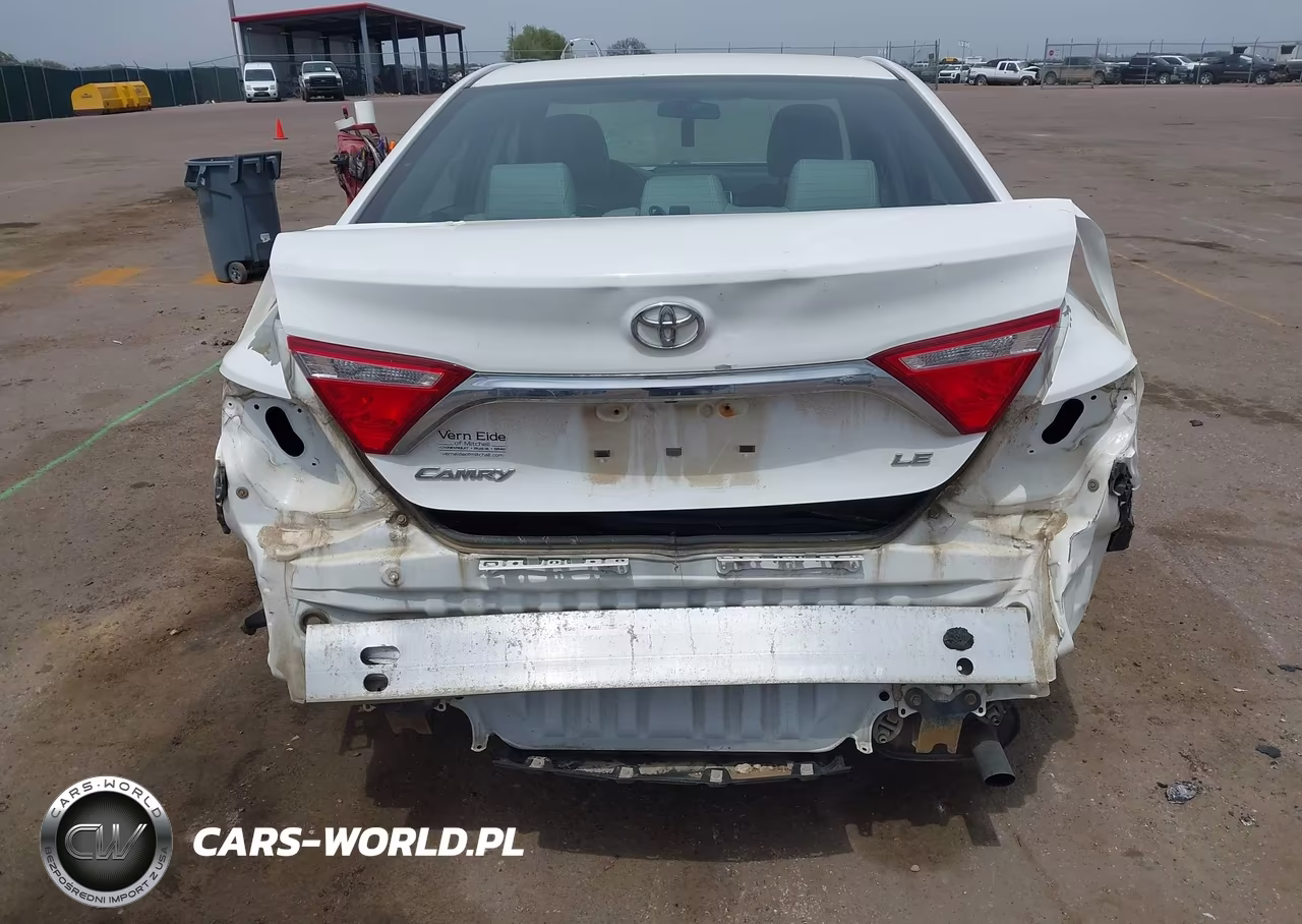 2015 Toyota Camry Le VIN:4T4BF1FK0FR481148 - 6