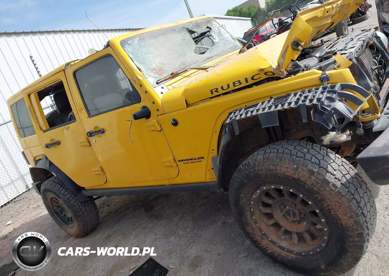 2015 Jeep Wrangler Unlimited Rubicon VIN:1C4HJWFG1FL667058 - 14