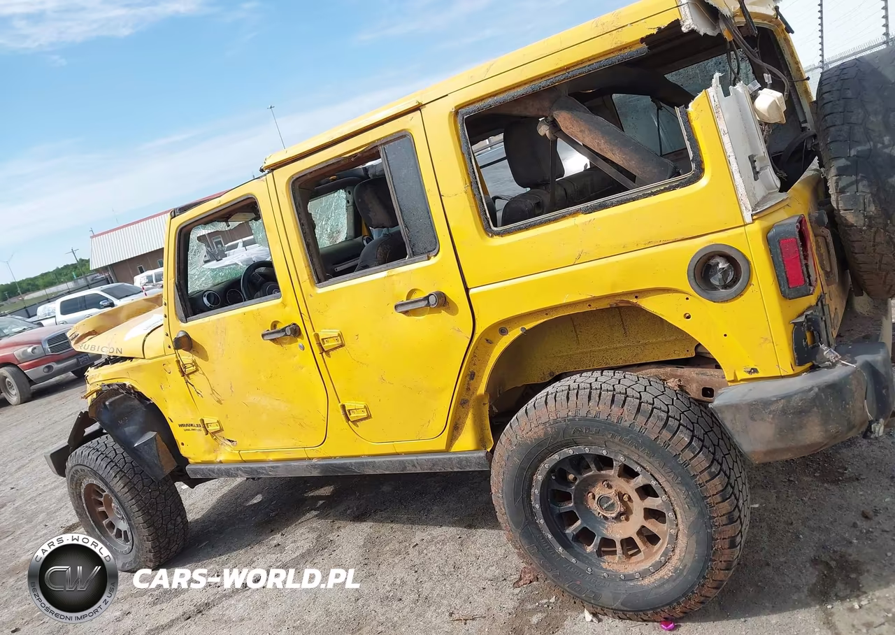 2015 Jeep Wrangler Unlimited Rubicon VIN:1C4HJWFG1FL667058 - 15