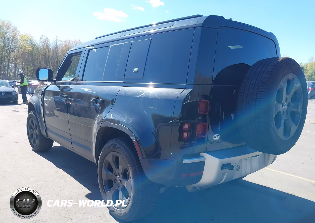 2024 Land Rover Defender 110 P400 S VIN:SALEJEEU1R2295549 - 3