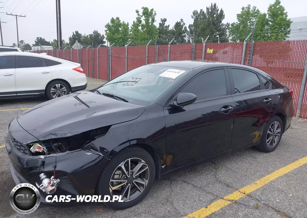 2024 Kia Forte Lxs VIN:3KPF24AD8RE825107 - 13