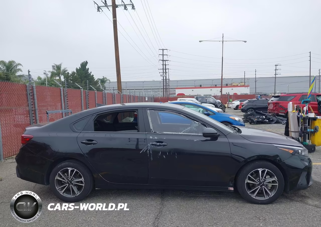 2024 Kia Forte Lxs VIN:3KPF24AD8RE825107 - 19