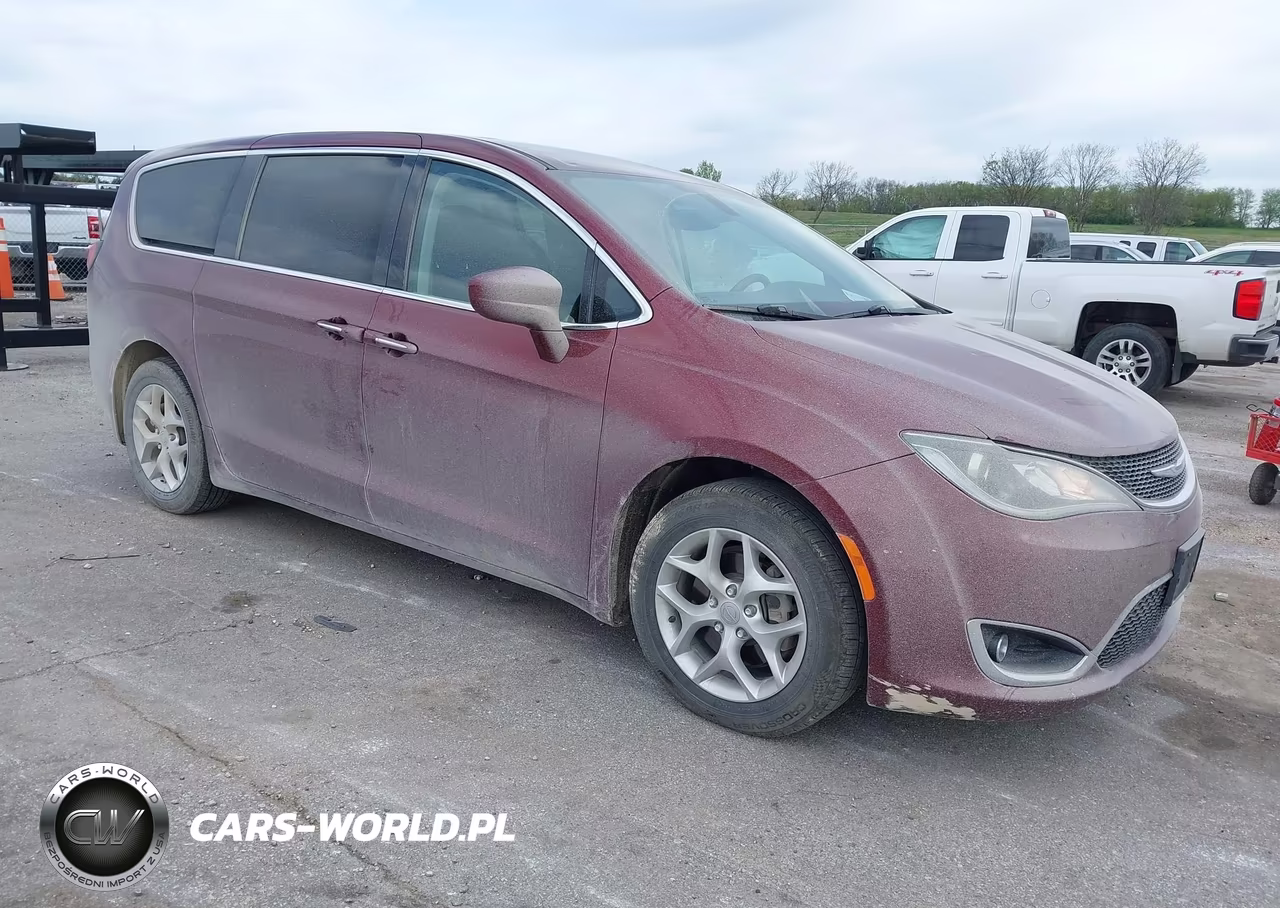 2018 Chrysler Pacifica Touring Plus