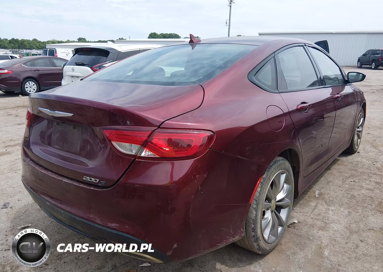 2015 Chrysler 200 S VIN:1C3CCCBGXFN514180 - 4