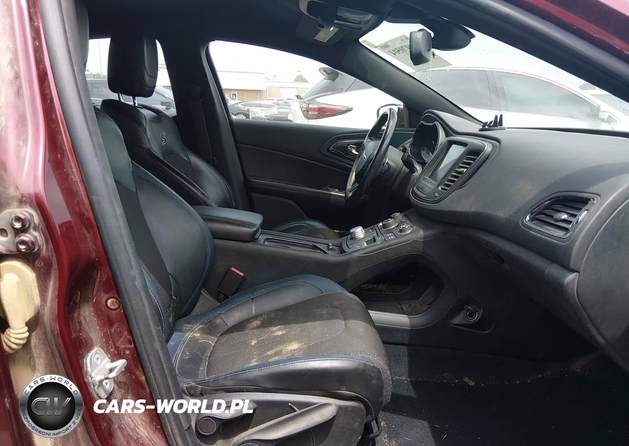 2015 Chrysler 200 S VIN:1C3CCCBGXFN514180 - 5