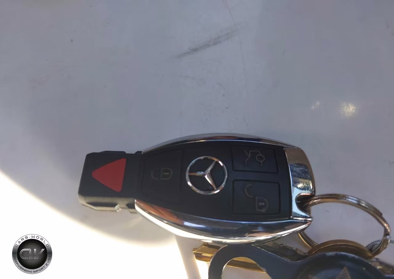2017 Mercedes-Benz Glc 300 4Matic VIN:WDC0G4KB7HV004508 - 11