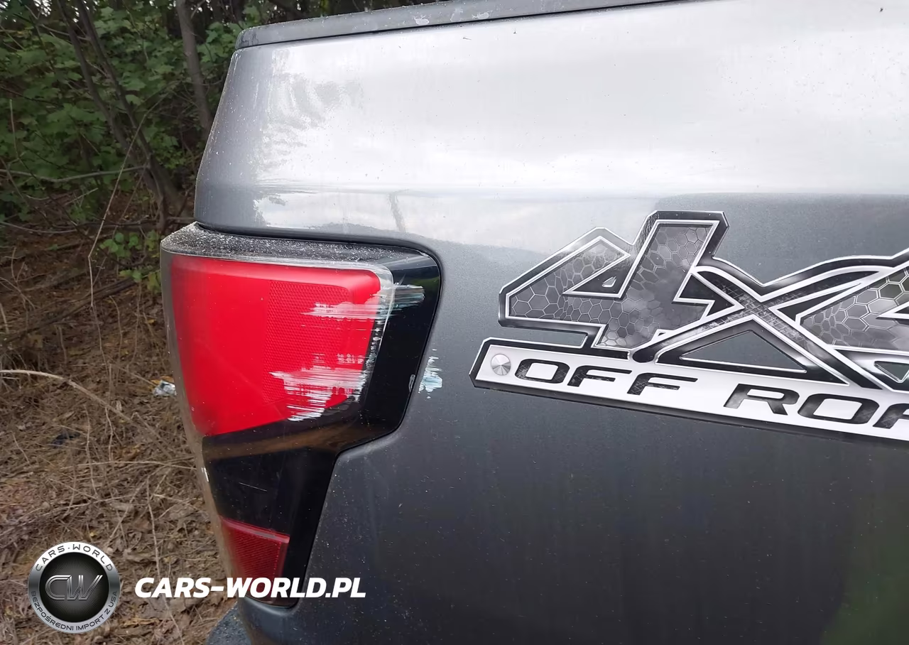 2023 Nissan Titan Platinum Reserve 4X4 VIN:1N6AA1ED2PN113137 - 17