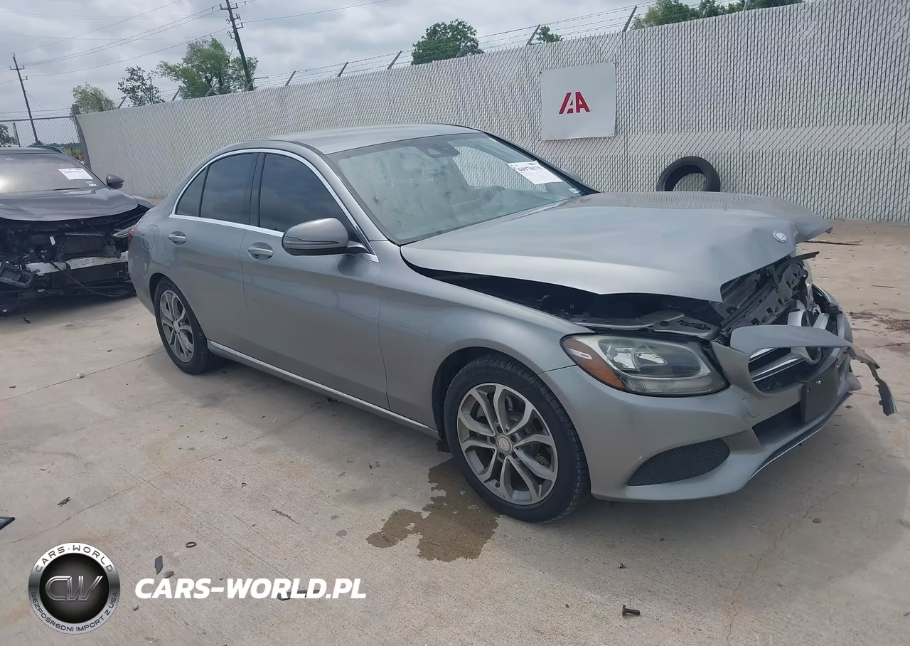 2016 Mercedes-Benz C 300 – zdjęcie 1 z 16