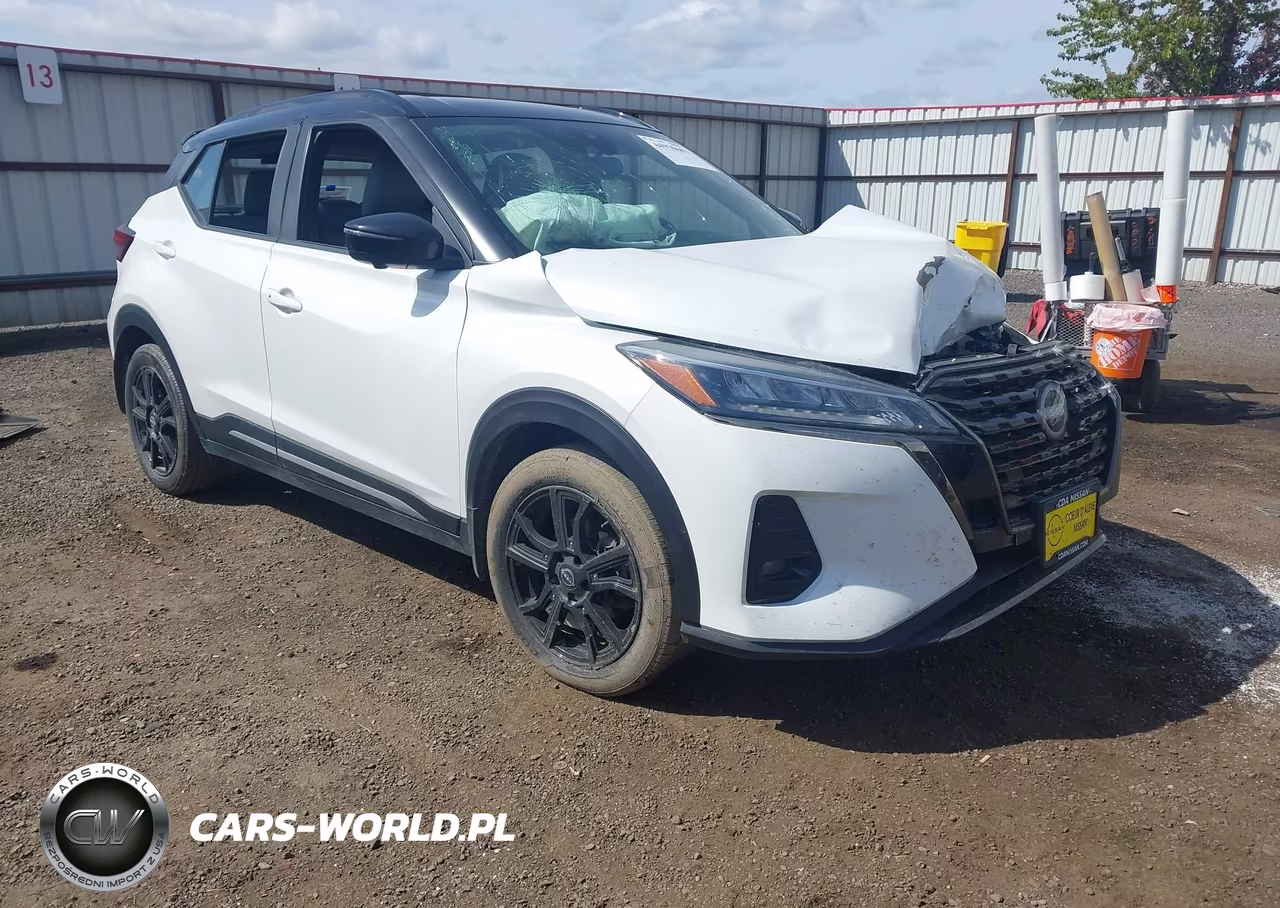 2023 Nissan Kicks Sr Xtronic Cvt