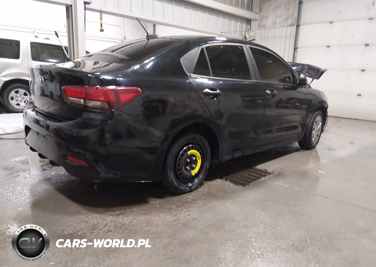 2018 Kia Rio Lx VIN:3KPA24AB8JE080288 - 4