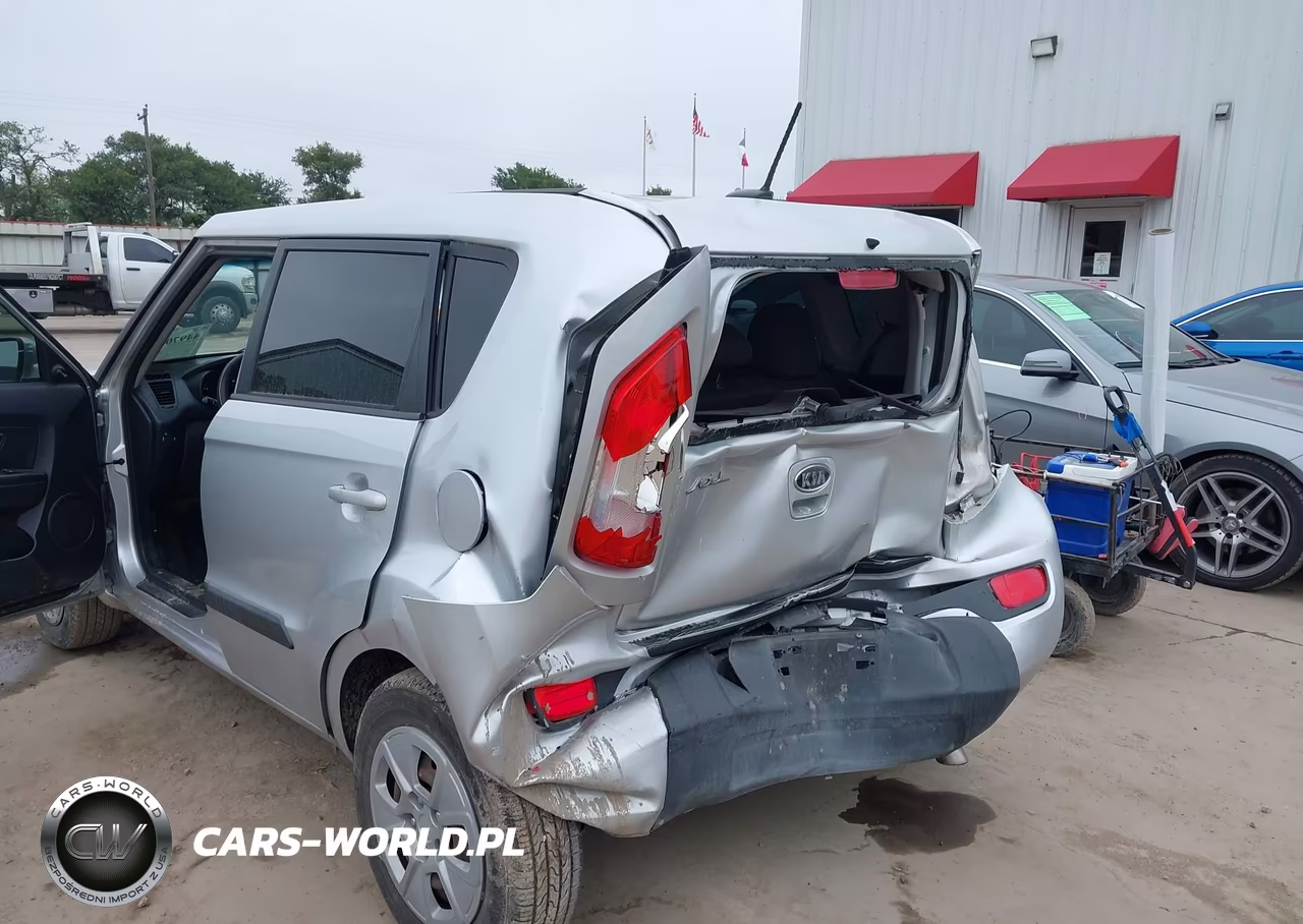 2012 Kia Soul VIN:KNDJT2A59C7390061 - 12