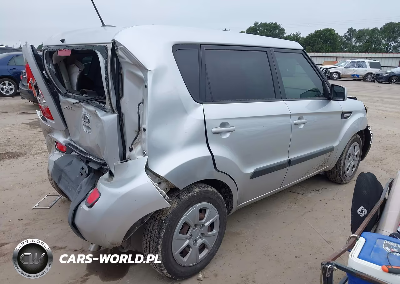 2012 Kia Soul VIN:KNDJT2A59C7390061 - 4