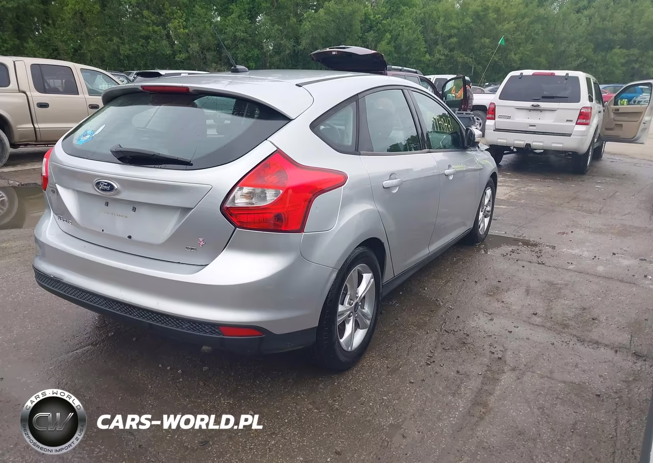 2013 Ford Focus Se VIN:1FADP3K24DL298320 - 4