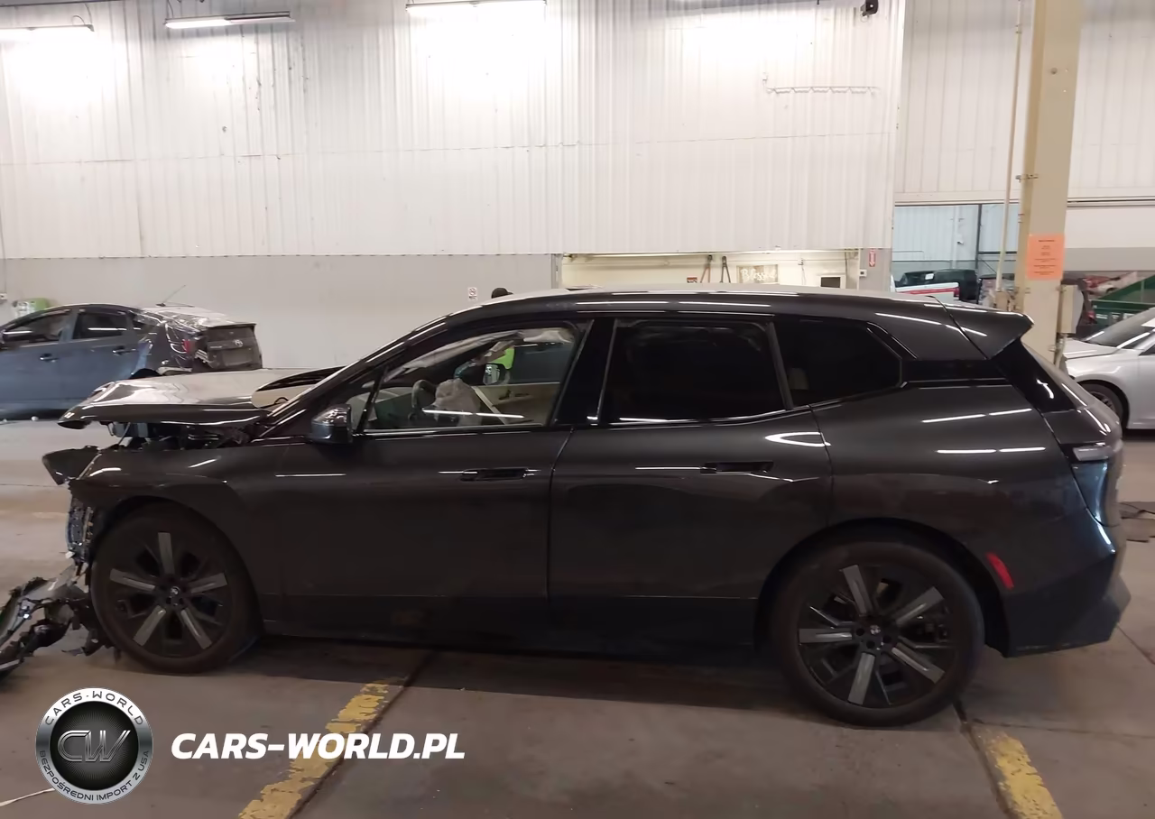 2023 BMW Ix xDrive50 VIN:WB523CF03PCM92343 - 15