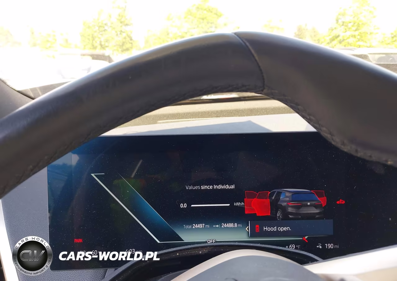 2023 BMW Ix xDrive50 VIN:WB523CF03PCM92343 - 7
