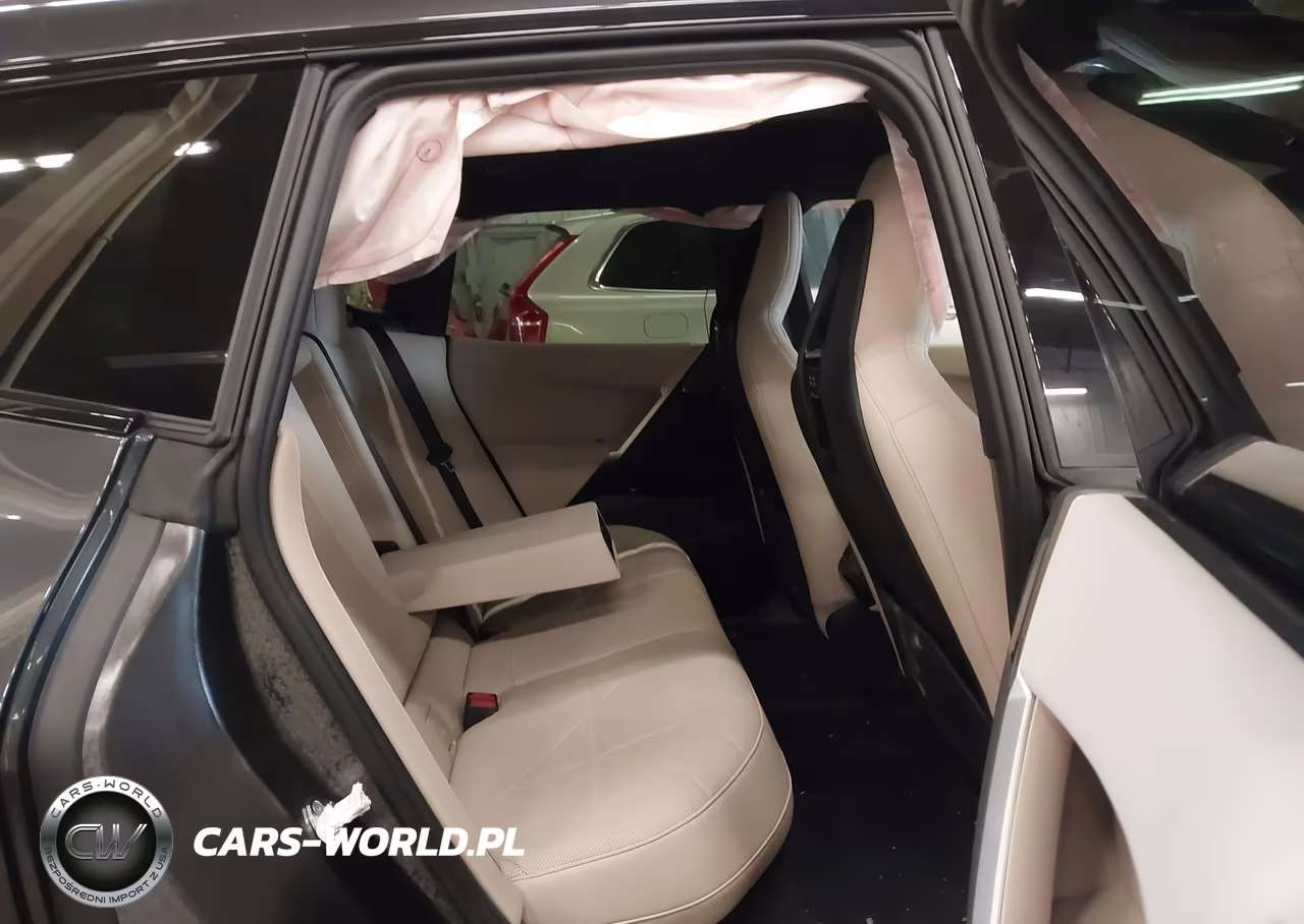 2023 BMW Ix xDrive50 VIN:WB523CF03PCM92343 - 8