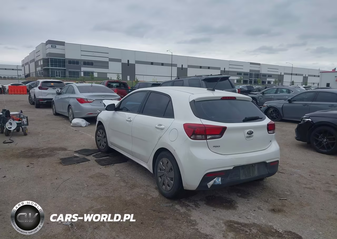 2020 Kia Rio 5-Door S VIN:3KPA25AD1LE299913 - 3