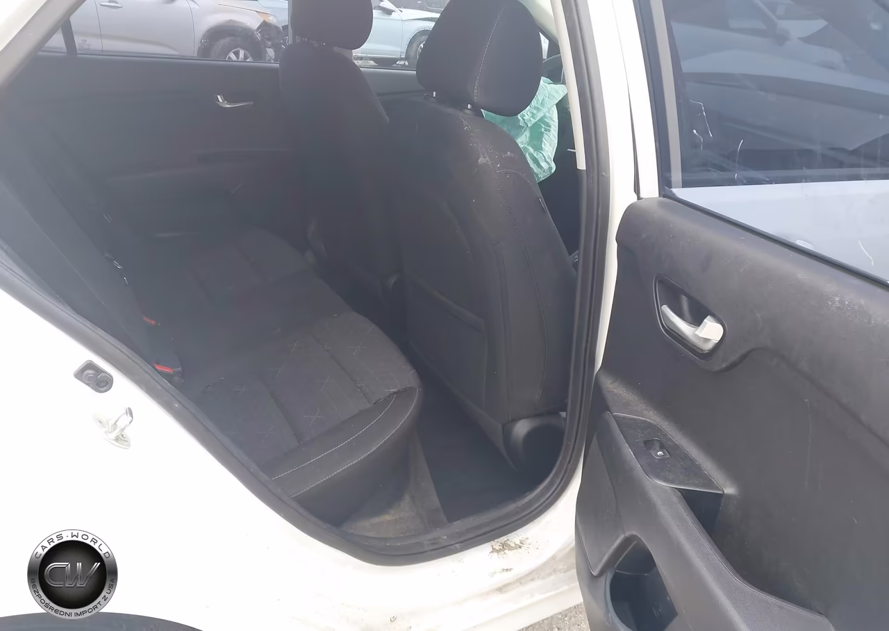 2020 Kia Rio 5-Door S VIN:3KPA25AD1LE299913 - 8
