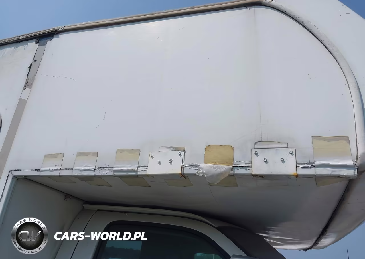 2014 Chevrolet Express Cutaway 4500 VIN:1GB6G5CG9E1169421 - 11