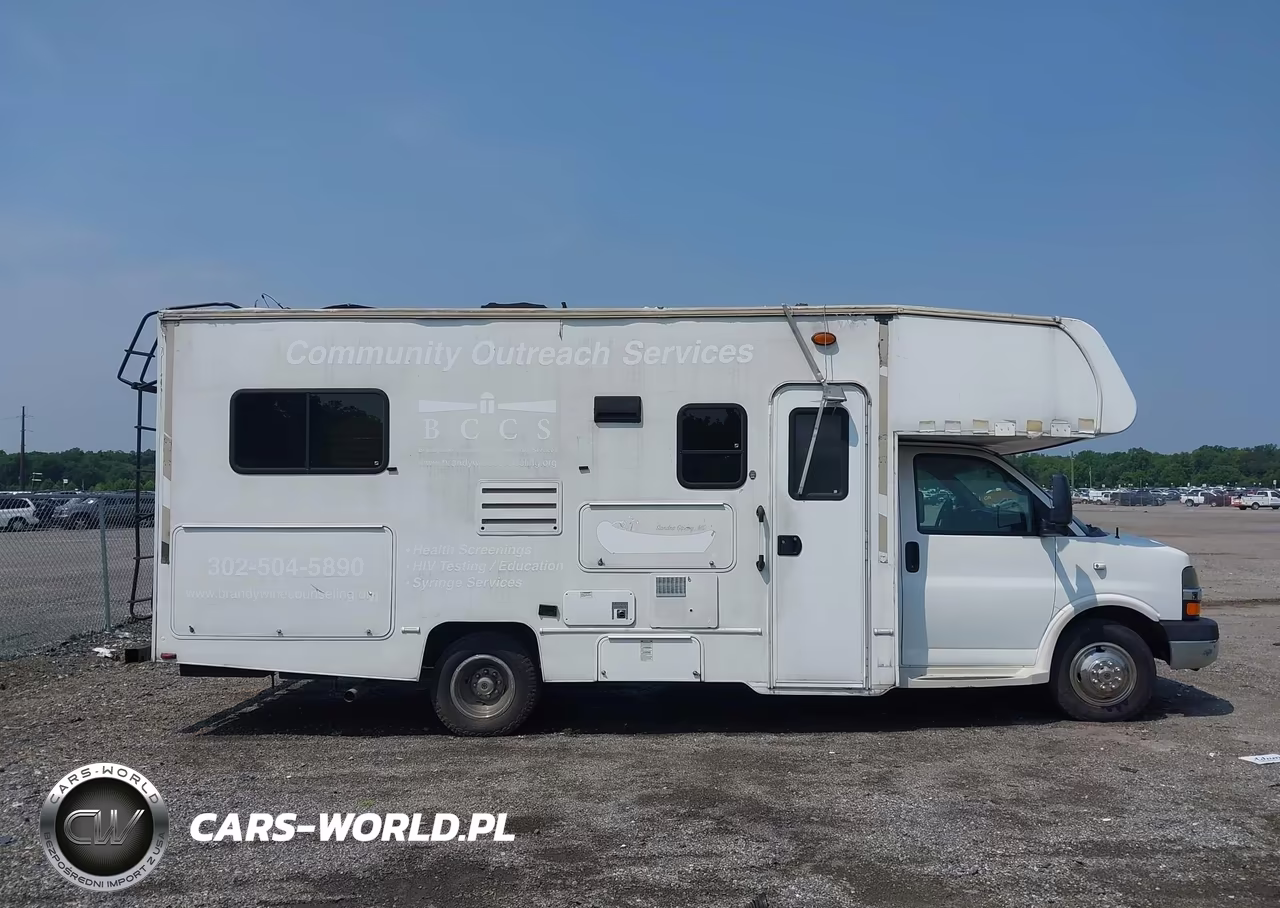 2014 Chevrolet Express Cutaway 4500 VIN:1GB6G5CG9E1169421 - 13