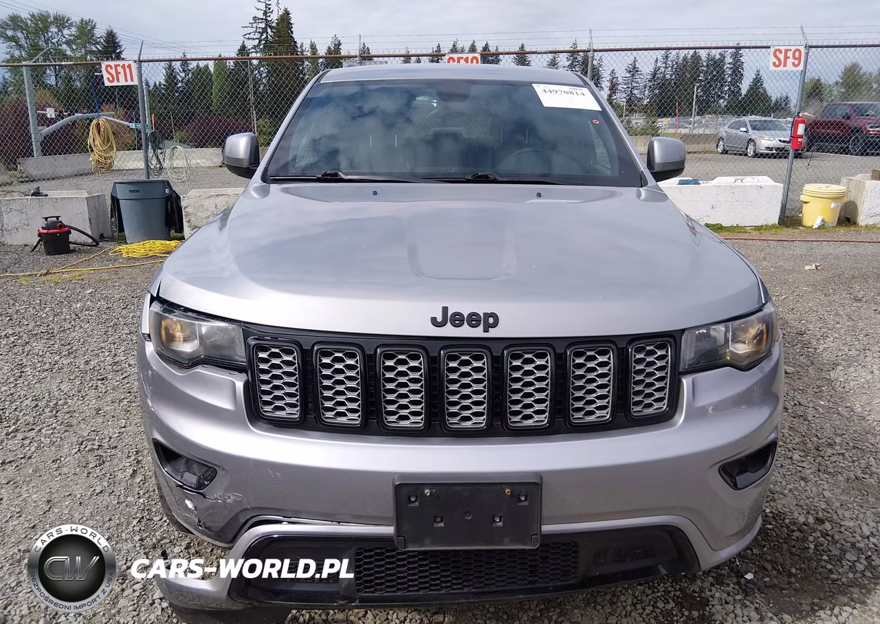 2017 Jeep Grand Cherokee Altitude 4X2 VIN:1C4RJEAG3HC757272 - 12