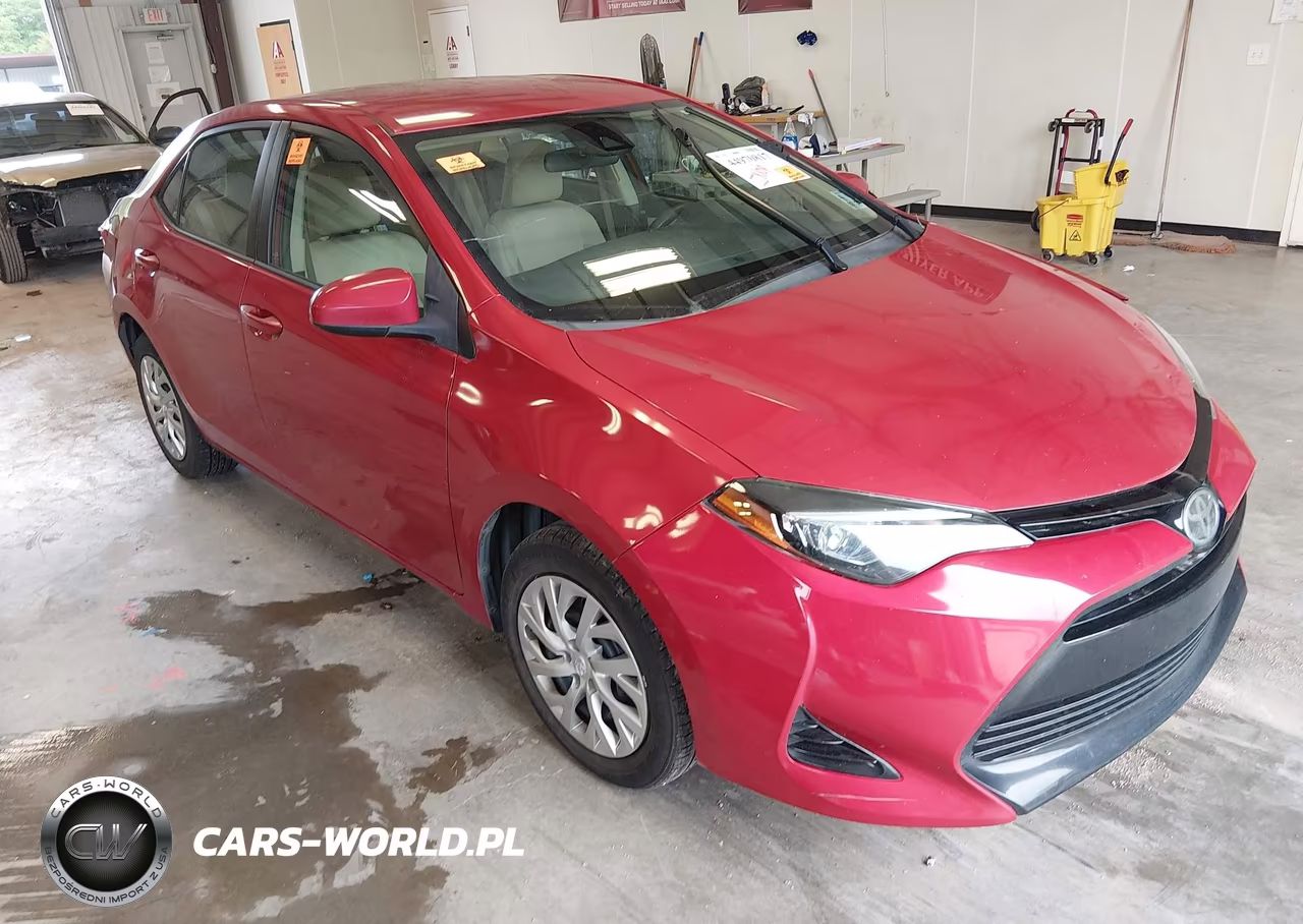 2018 Toyota Corolla Le – zdjęcie 1 z 15