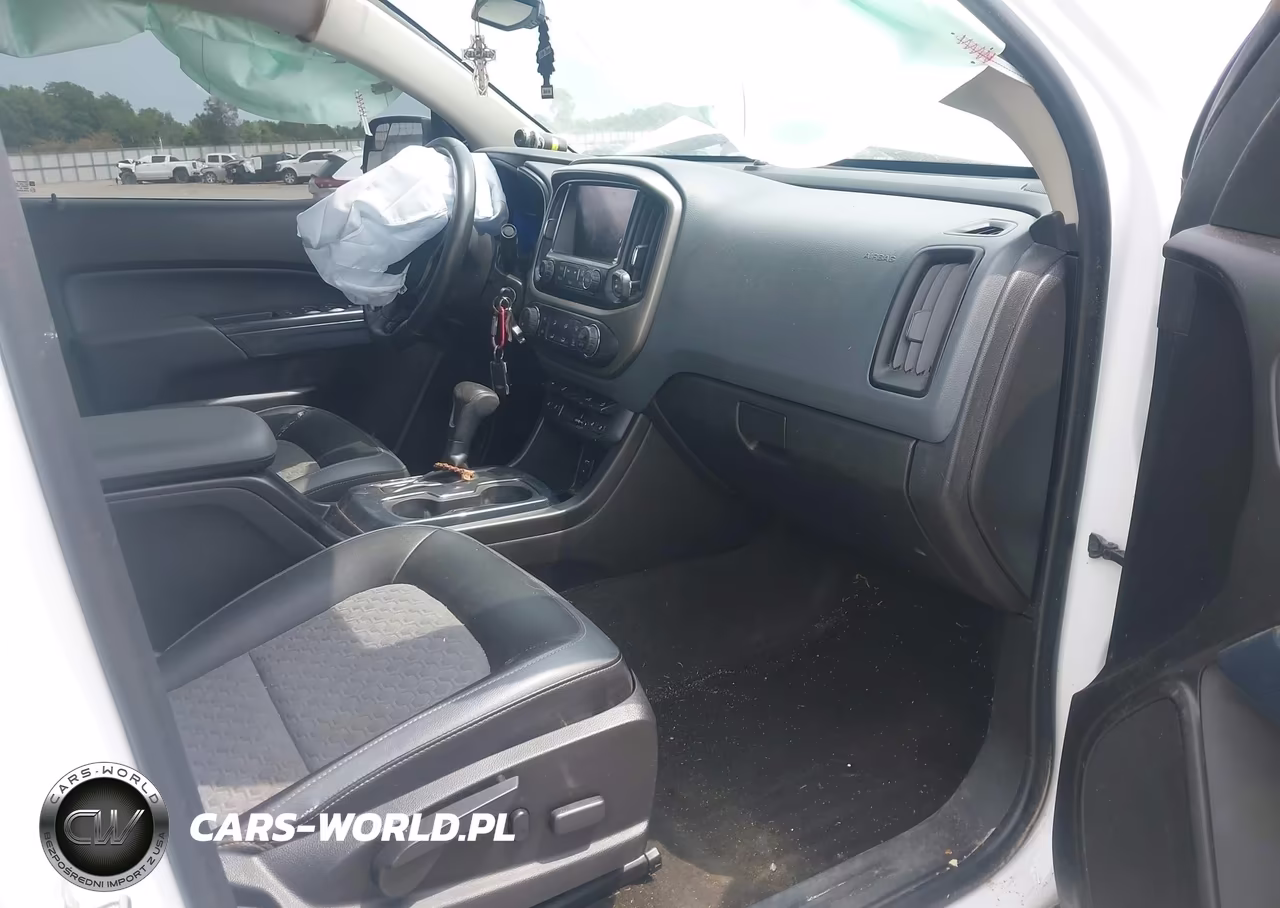 2015 Chevrolet Colorado Z71 VIN:1GCGTCE3XF1230013 - 5