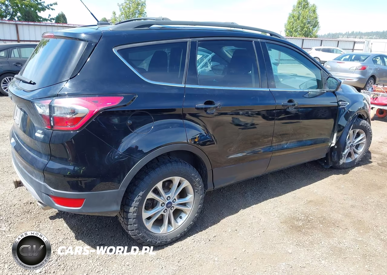 2017 Ford Escape Se VIN:1FMCU9G95HUC67998 - 4