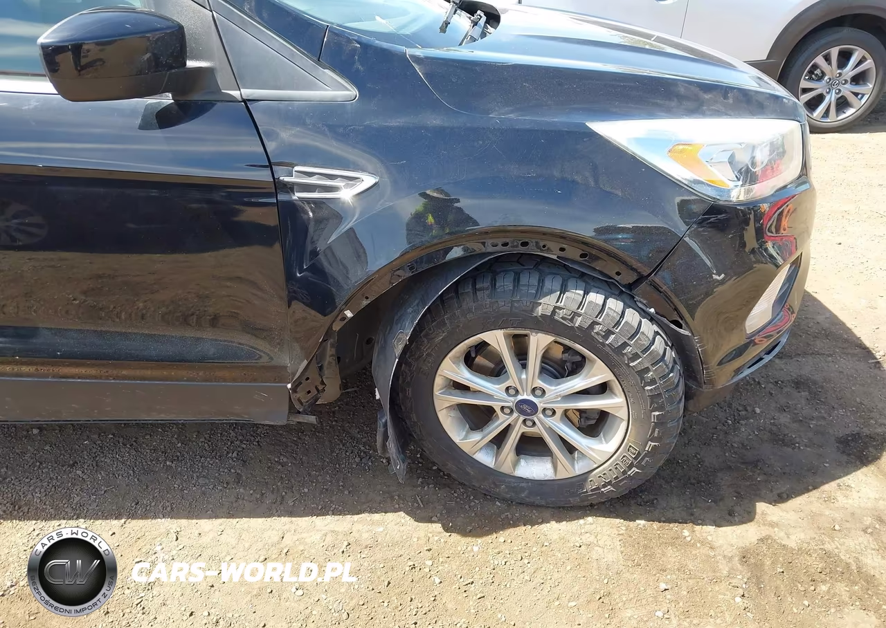 2017 Ford Escape Se VIN:1FMCU9G95HUC67998 - 6