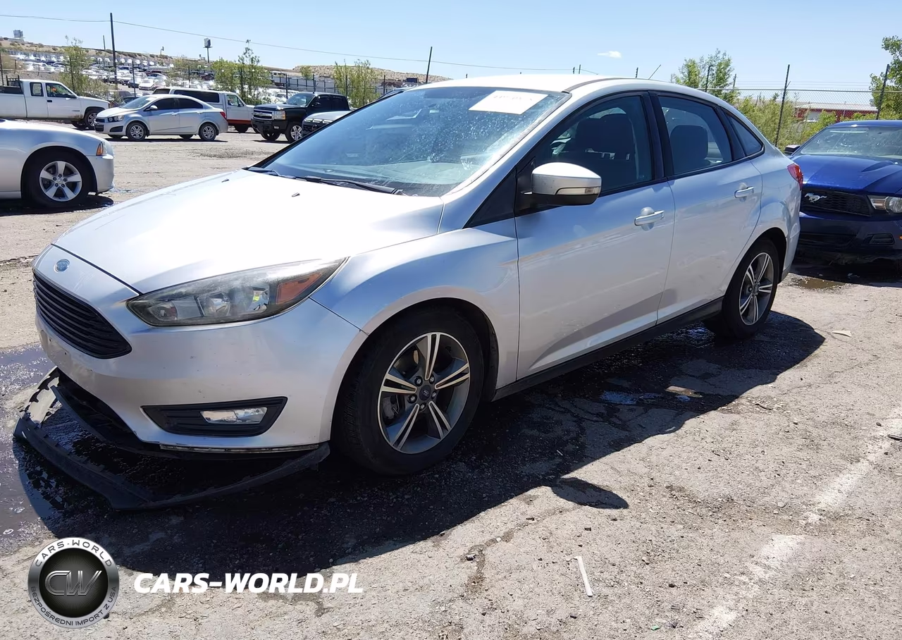 2017 Ford Focus Se VIN:1FADP3FE0HL223589 - 2