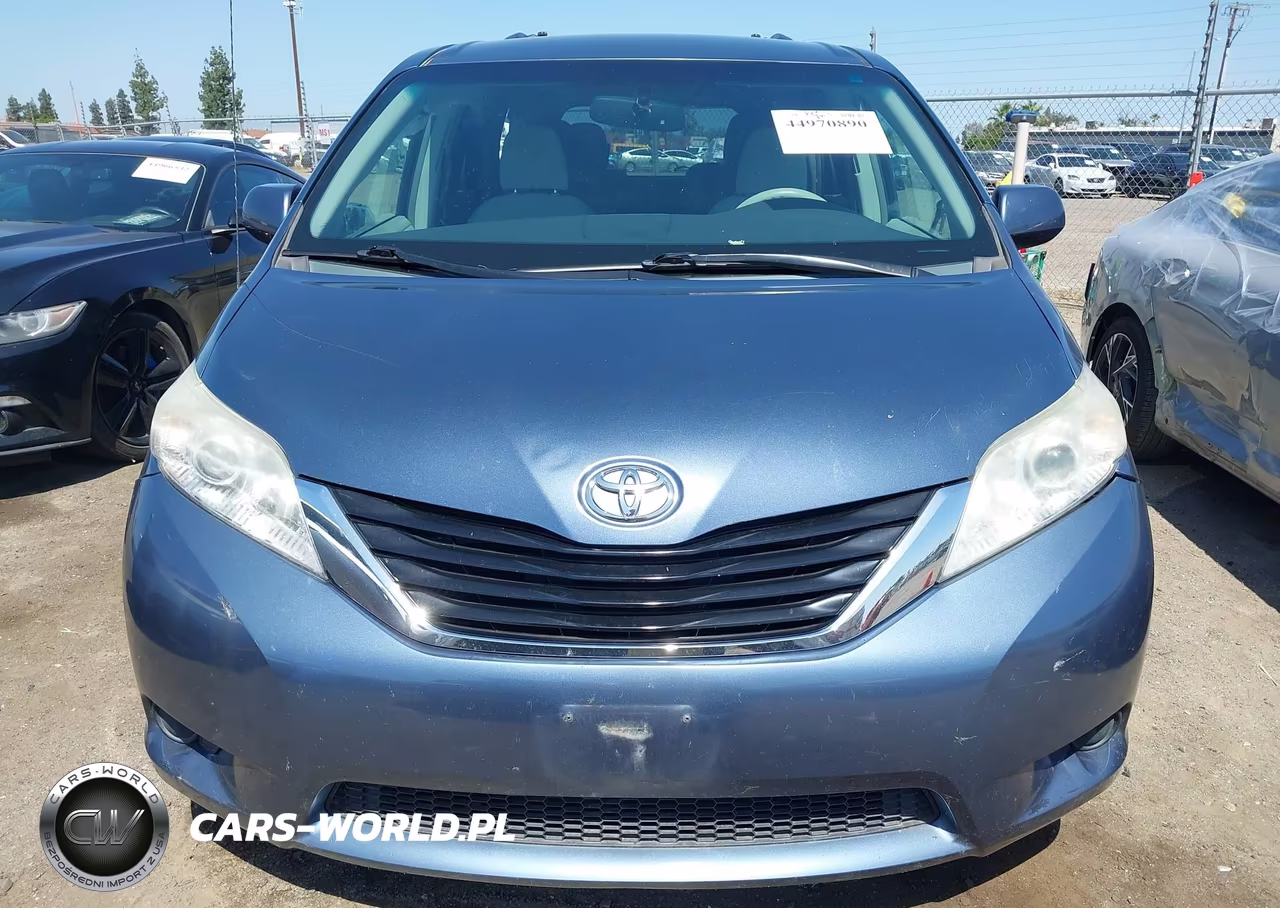 2013 Toyota Sienna Le V6 8 Passenger VIN:5TDKK3DC7DS347501 - 13