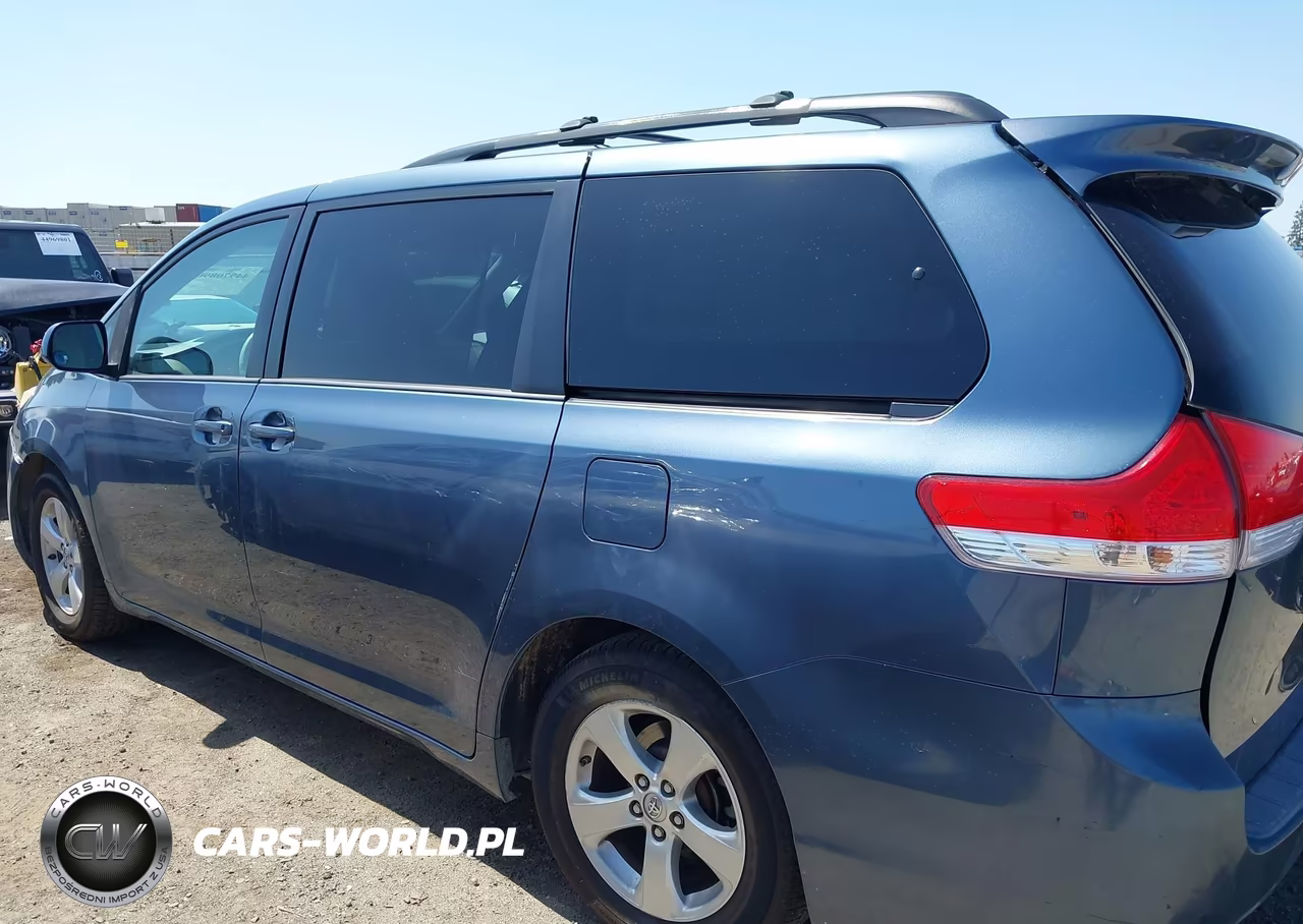 2013 Toyota Sienna Le V6 8 Passenger VIN:5TDKK3DC7DS347501 - 15