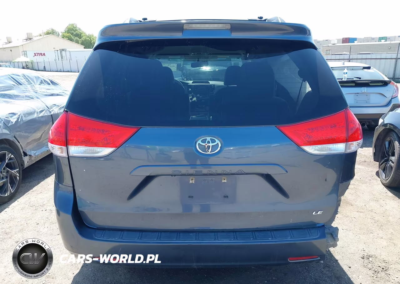 2013 Toyota Sienna Le V6 8 Passenger VIN:5TDKK3DC7DS347501 - 17