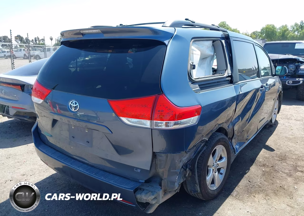 2013 Toyota Sienna Le V6 8 Passenger VIN:5TDKK3DC7DS347501 - 4